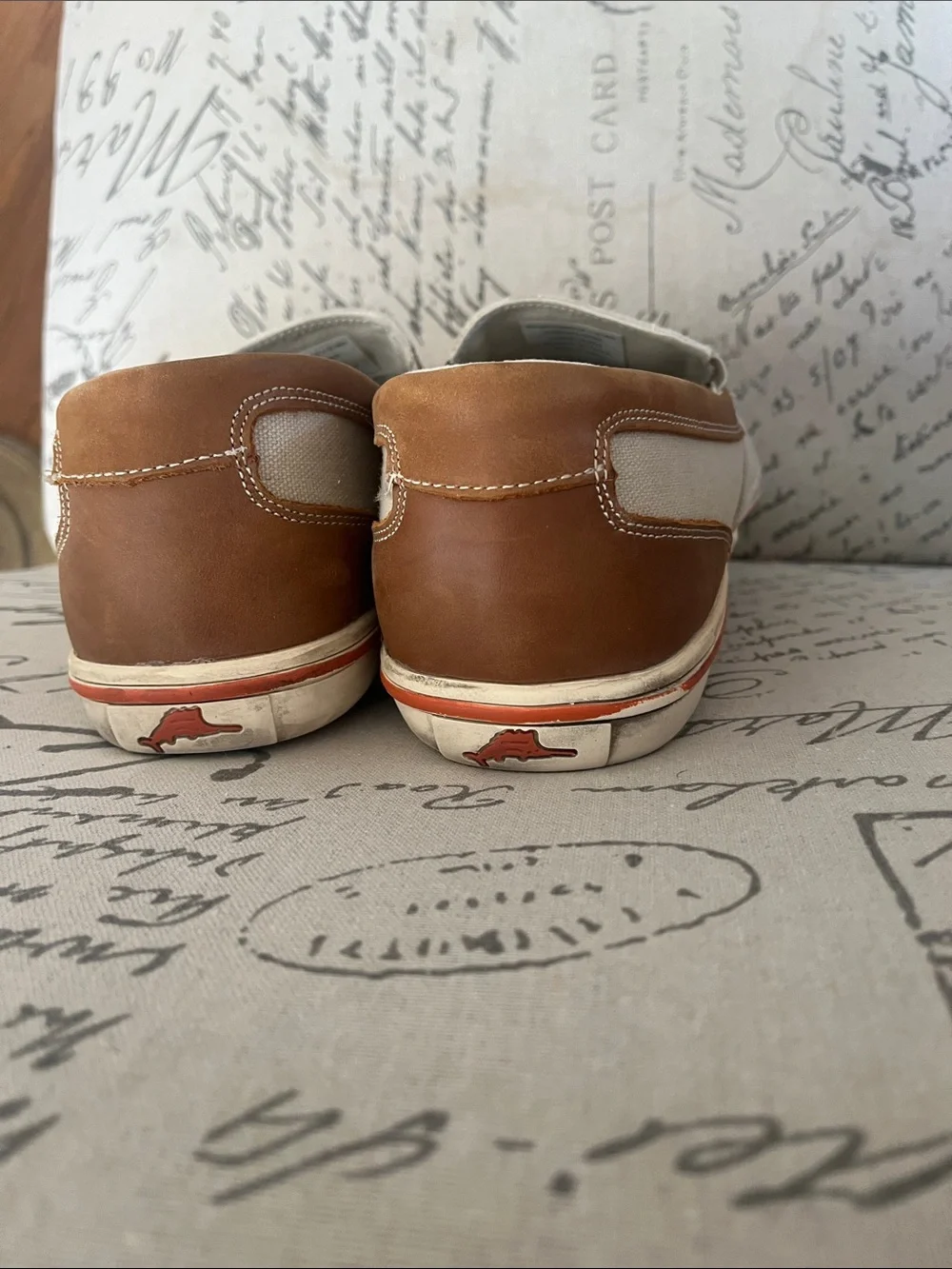 Mens Tommy Bahama slip on shoes Calderon Venetian Canvas Drivers
